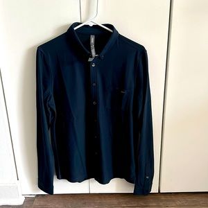 Men’s small Vuori long sleeve ace button down, navy, never worn